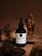 Silk Skin Body Serum, holziges Amber & Leder | 270 ml